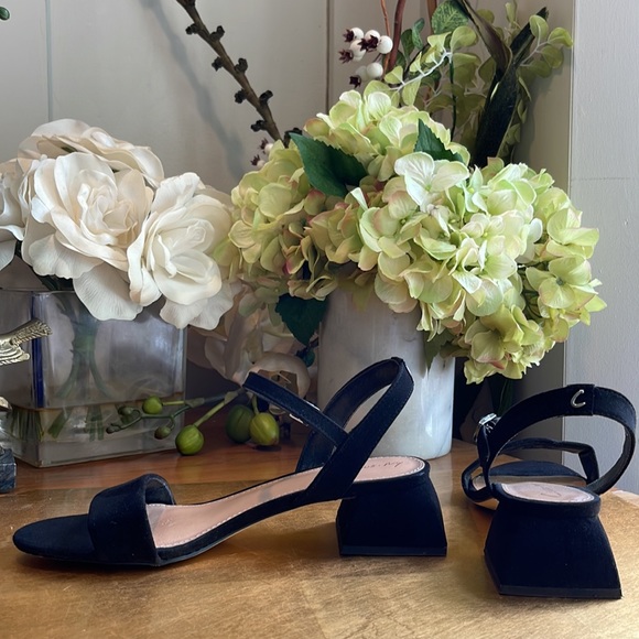 Circus by Sam Edelman “Irina” sandals - Picture 2 of 12